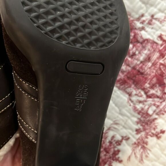 Aerosoles booties - Picture 3 of 4